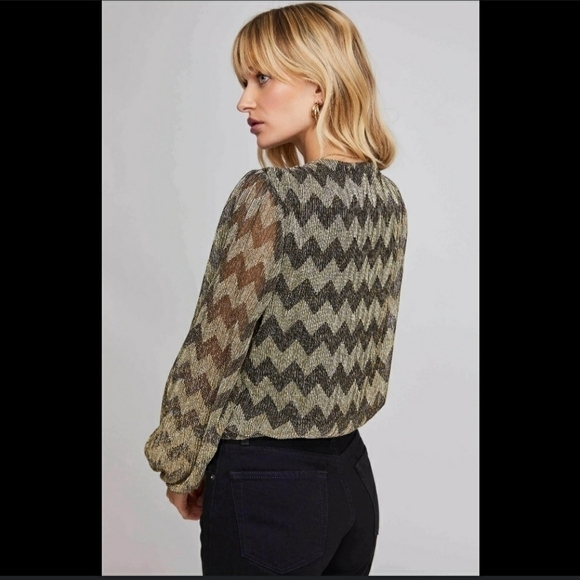 A S T R THE LABEL PRIMADONNA CHEVRON WRAP TOP - Picture 8 of 16